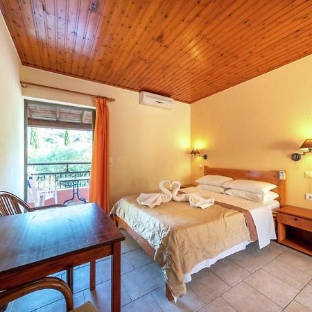 Mimosa Apartments With Pool Paleokastritsa Ngoại thất bức ảnh