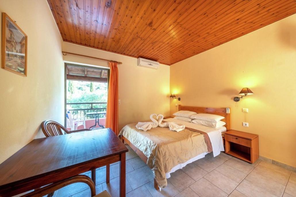 Mimosa Apartments With Pool Paleokastritsa Ngoại thất bức ảnh